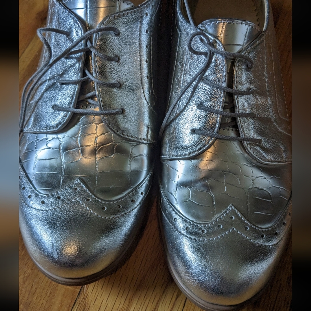 Cool Handcrafted Shoes - Picture 2 of 6